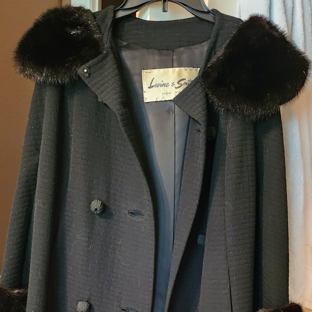 Levine & Smith New York Women's Genuine Fur Jacket, Black